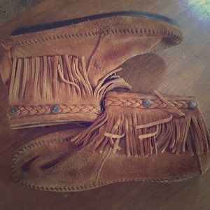 Minnetonka Moccasins size 8